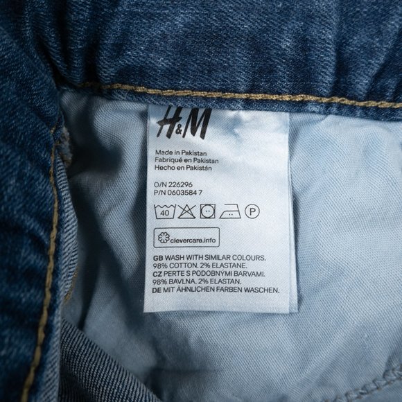 H&M high rise denim cutoff jean shorts size 6 - Picture 4 of 7